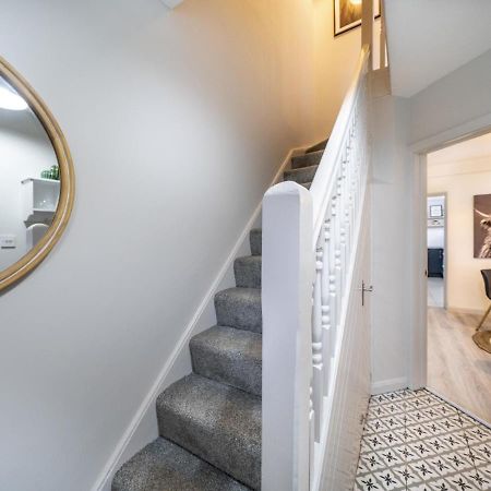 Pass The Keys 58 Lw Ave Stunning 2Br Terrace Top Location Lots Nearby Белфаст Экстерьер фото