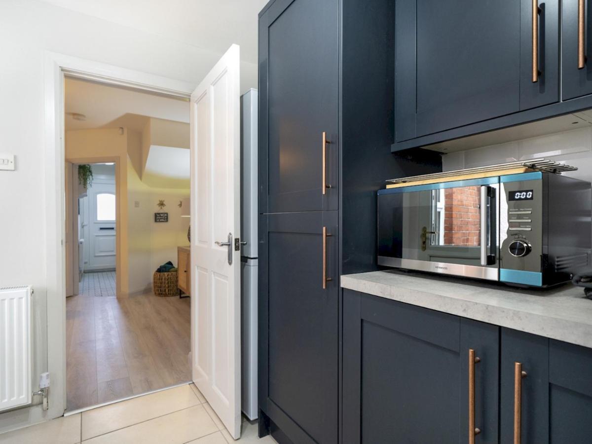 Pass The Keys 58 Lw Ave Stunning 2Br Terrace Top Location Lots Nearby Белфаст Экстерьер фото